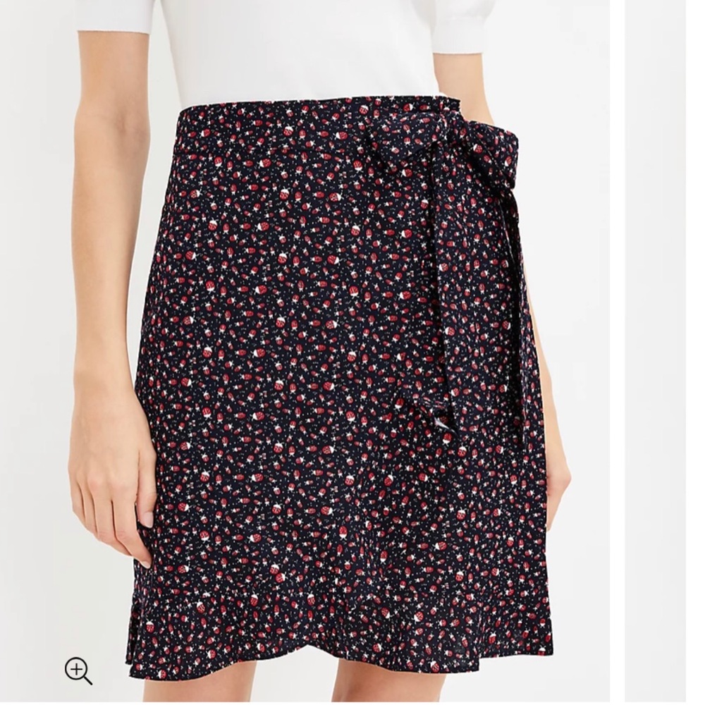 🌶️ *NWOT* LOFT Ladybug Ruffle Wrap Skirt. Size 2